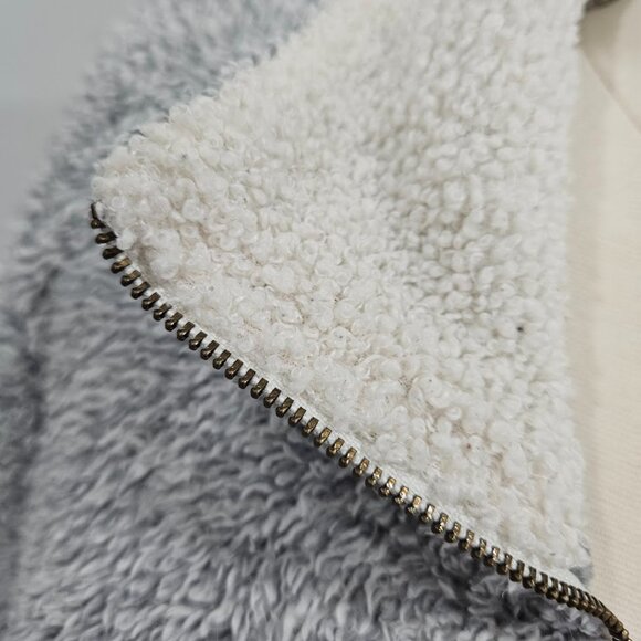 Entro Fuzzy Gray Sherpa Quarter Zip Long Sleeve Grey Pullover Sweatshirt Medium - Picture 3 of 13